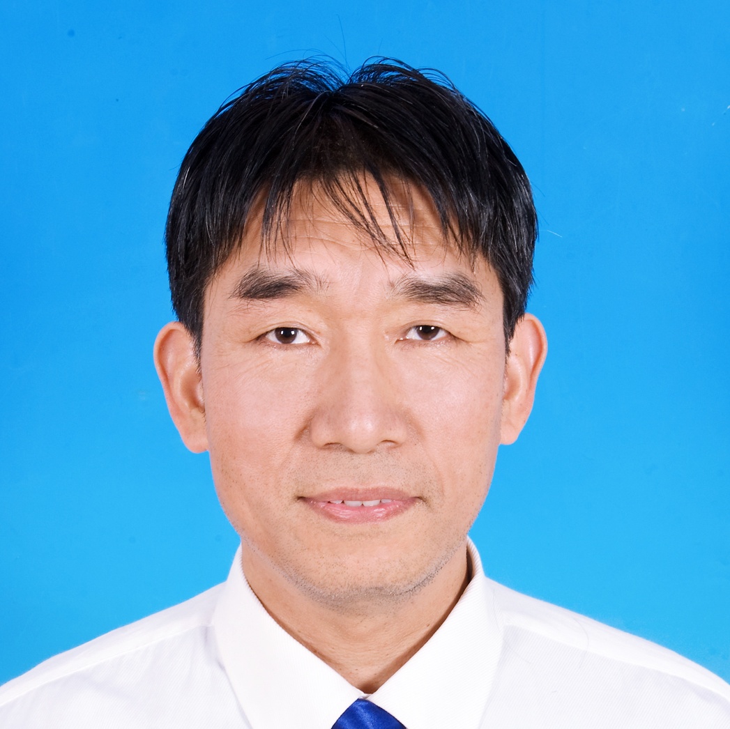 D05009 陸紅日 職稱 副主任中醫(yī)師 黨員_看圖王.jpg